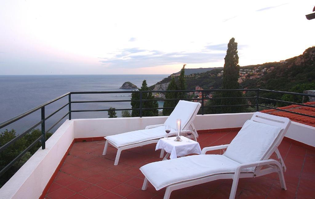 Residence Borgo San Sebastiano Bergeggi Rom bilde